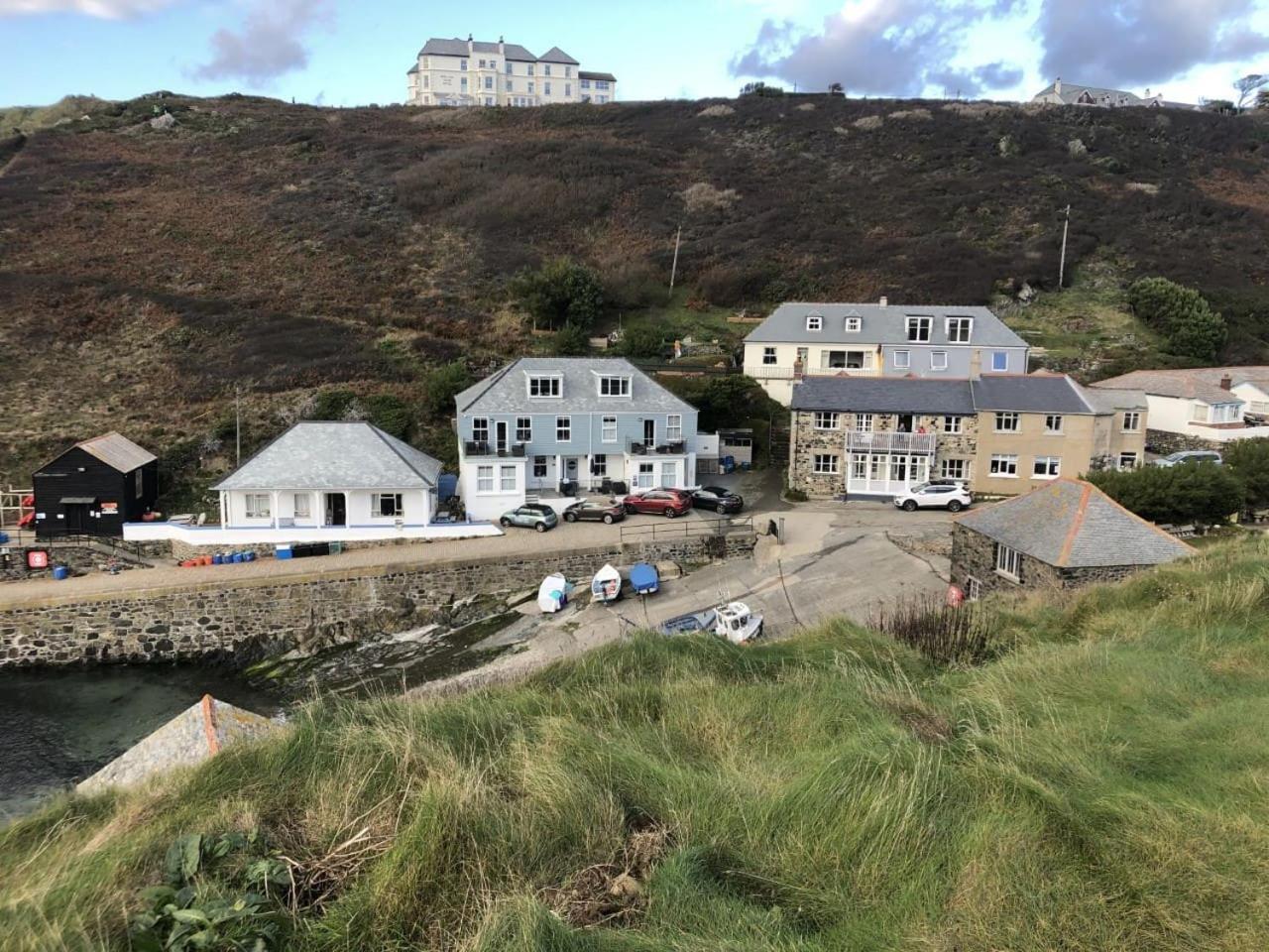 Tol-Dhu. One In A Mullion Villa Exterior photo